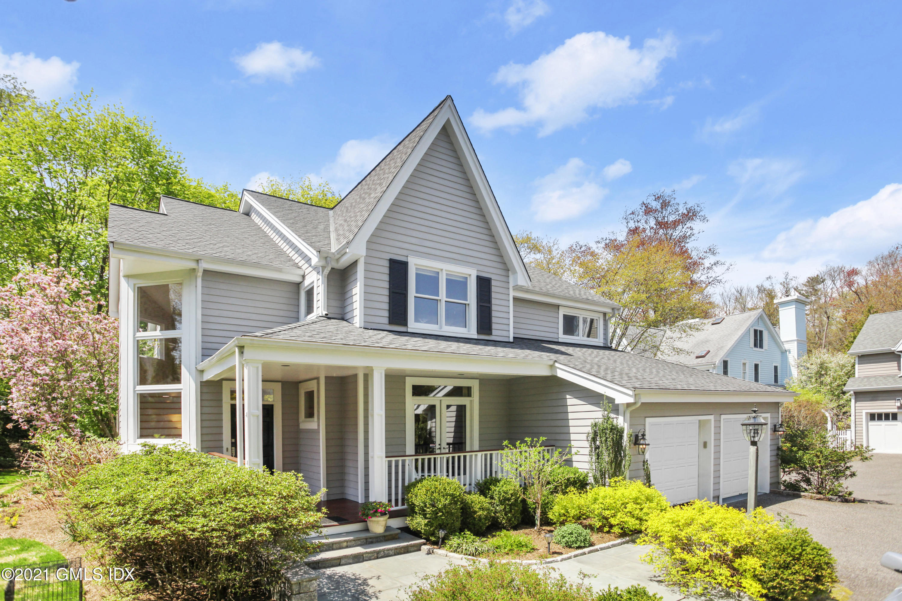 47 Harding Road Old Greenwich, CT 06870 - Photo 1 of 26 47 Harding Rd Greenwich CT