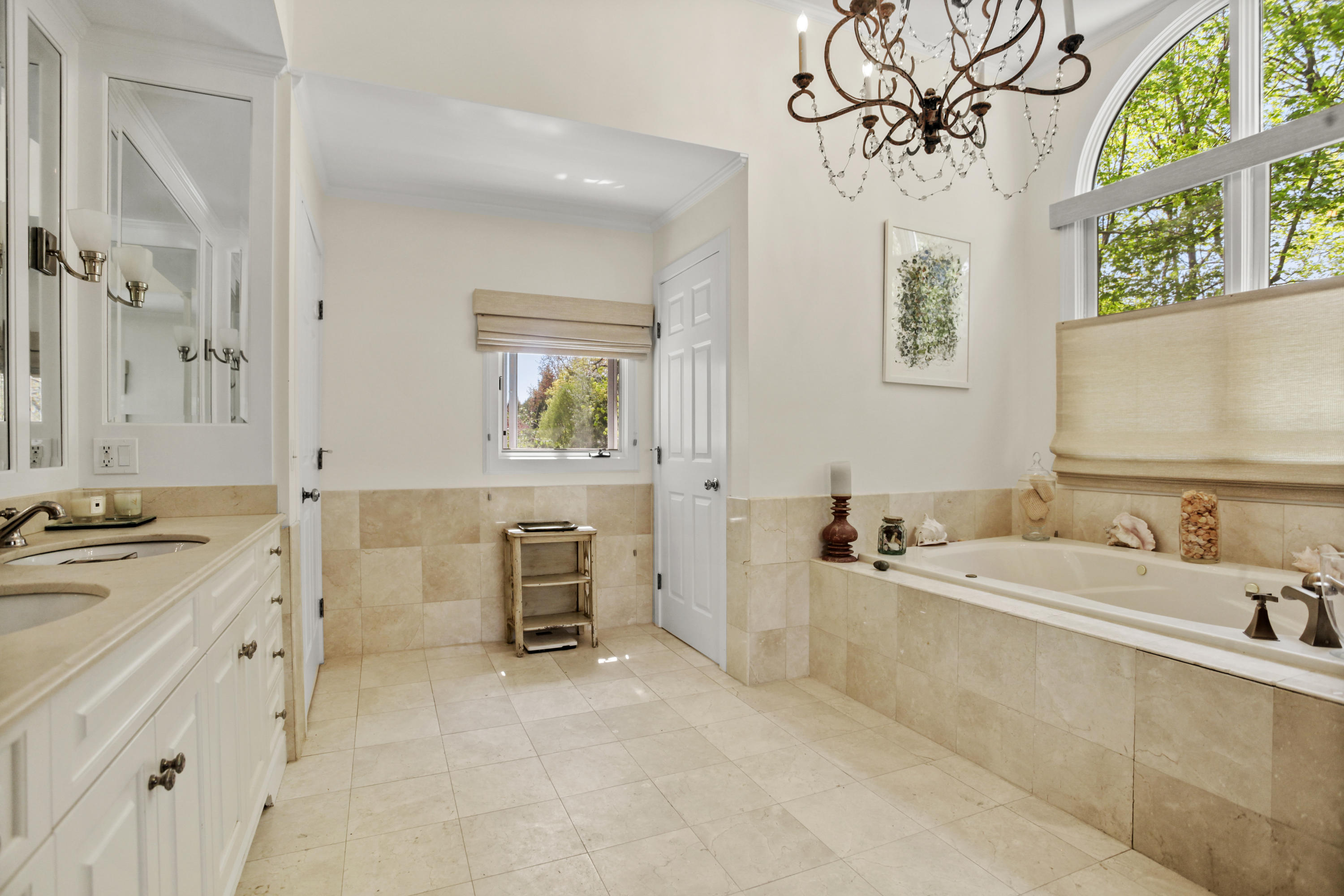 47 Harding Road Old Greenwich, CT 06870 - Photo 13 of 26 47 Harding Rd Greenwich CT-print-047-046