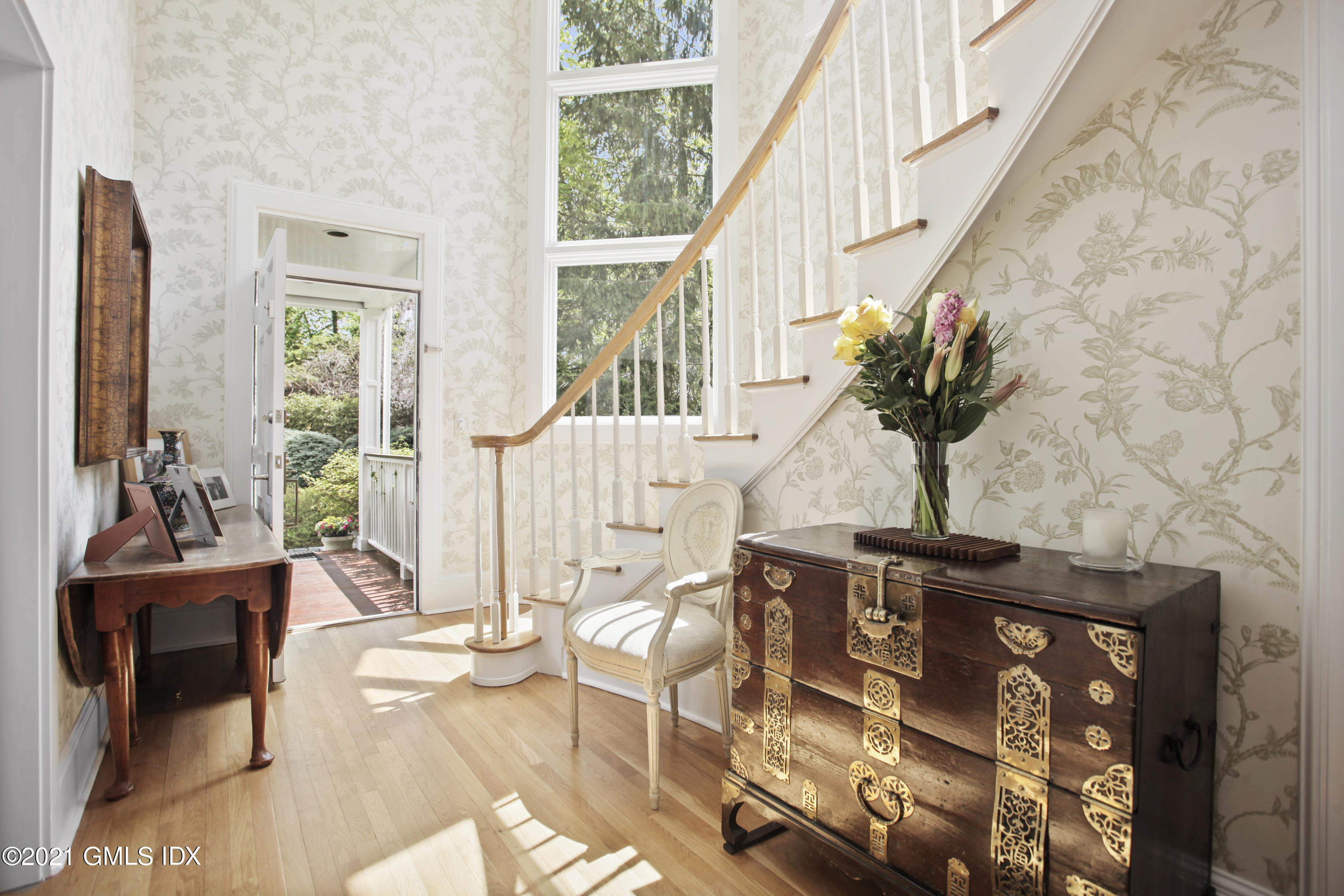 47 Harding Road Old Greenwich, CT 06870 - Photo 5 of 26 47 Harding Rd Greenwich CT-print-002-005