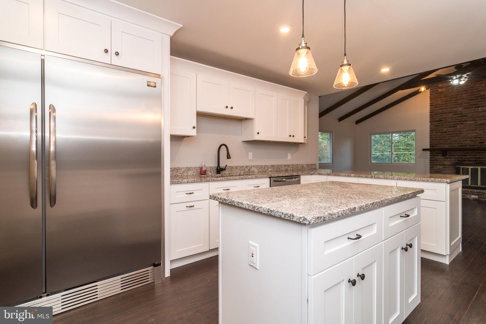 39 Valley Road Warminster, PA 18974 - Photo 5 of 20 Kitchen