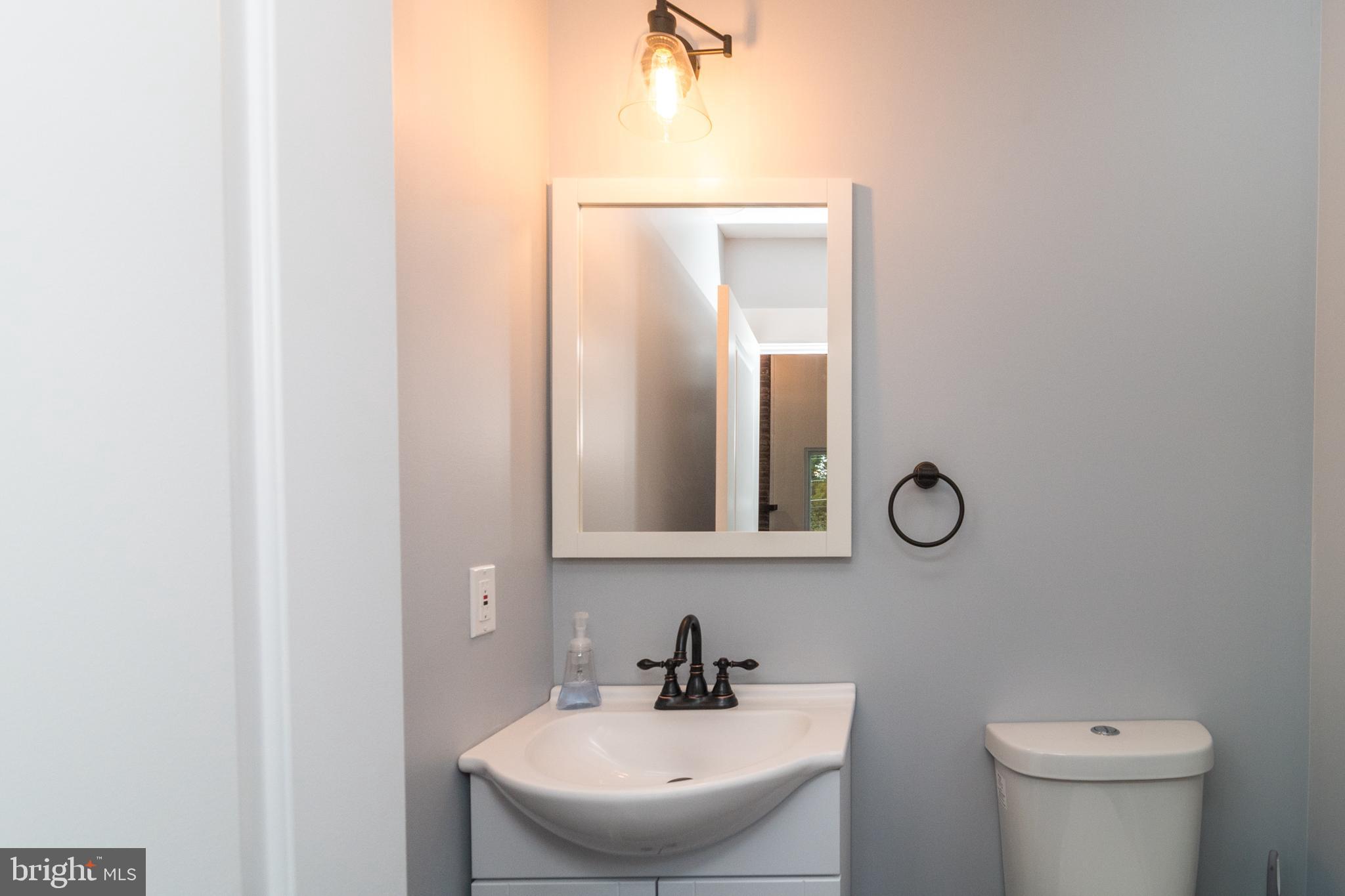 39 Valley Road Warminster, PA 18974 - Photo 7 of 20 Pwdr Rm