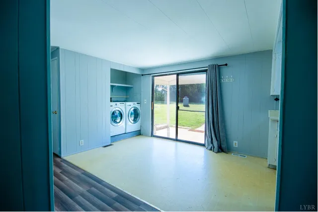 $192,999 | 1214 Hawks Nest Lane, Moneta, VA 24121