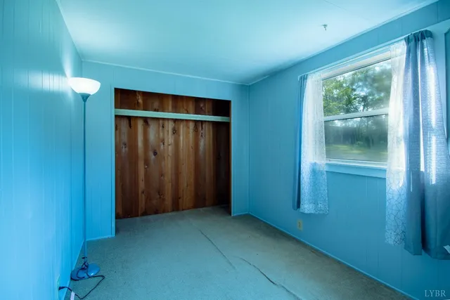 $192,999 | 1214 Hawks Nest Lane, Moneta, VA 24121