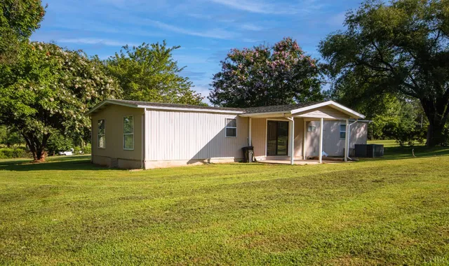 $192,999 | 1214 Hawks Nest Lane, Moneta, VA 24121