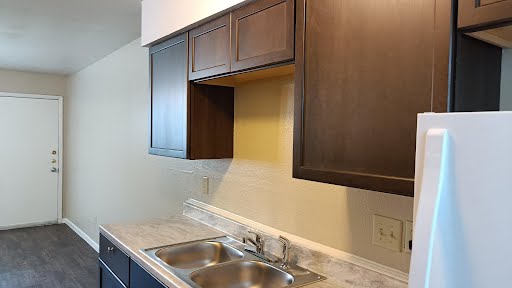 700 Franklin Boulevard Austin, TX 78751 - Photo 2 of 7 a bathroom with a sink and a mirror