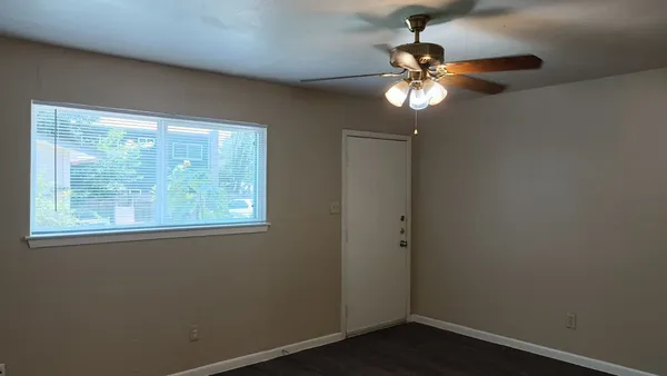 $875 | 700 Franklin Boulevard, Austin, TX 78751