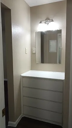 $875 | 700 Franklin Boulevard, Austin, TX 78751