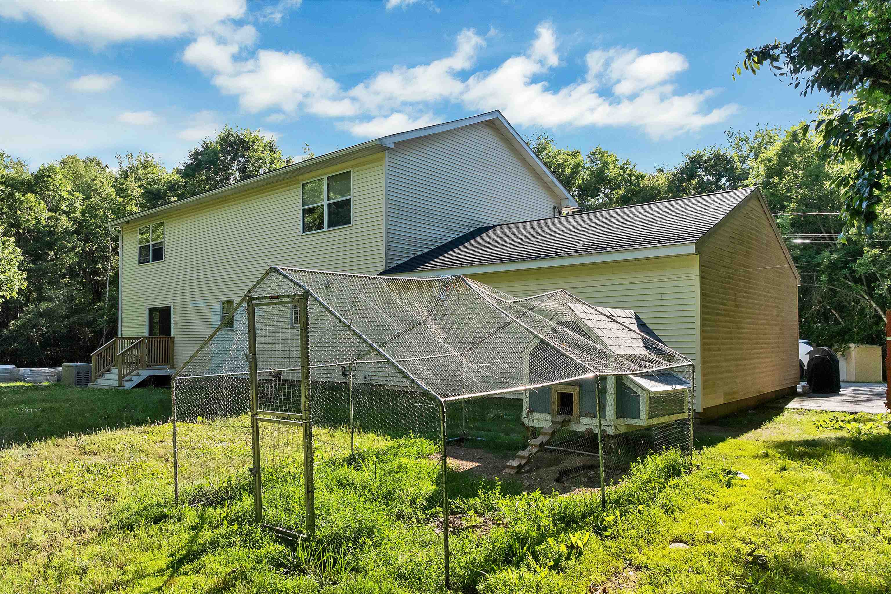270 Lockes Hill Road Epsom, NH 03234 - Photo 4 of 60