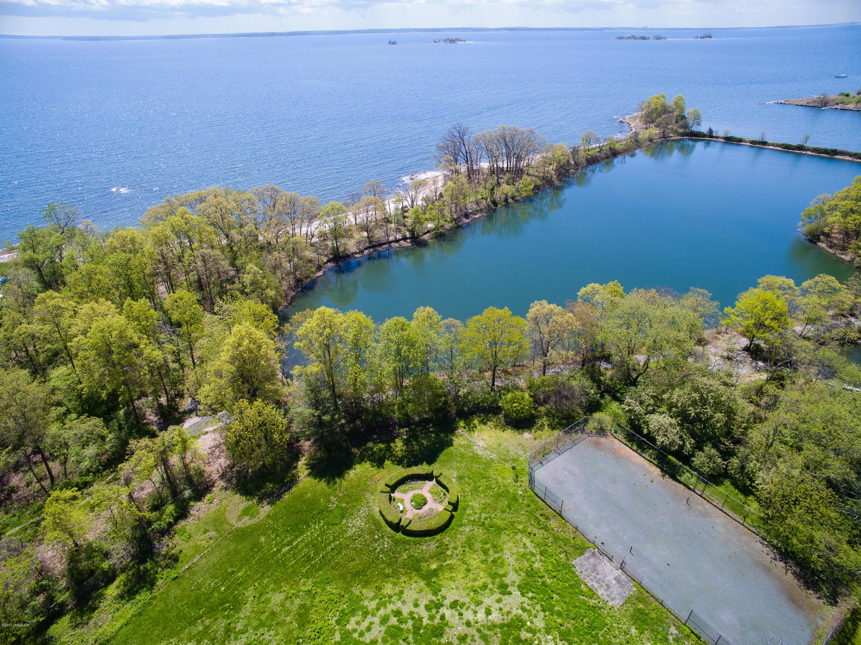 28 Windrose Way Greenwich, CT 06830 - Photo 2 of 9 050917-0001