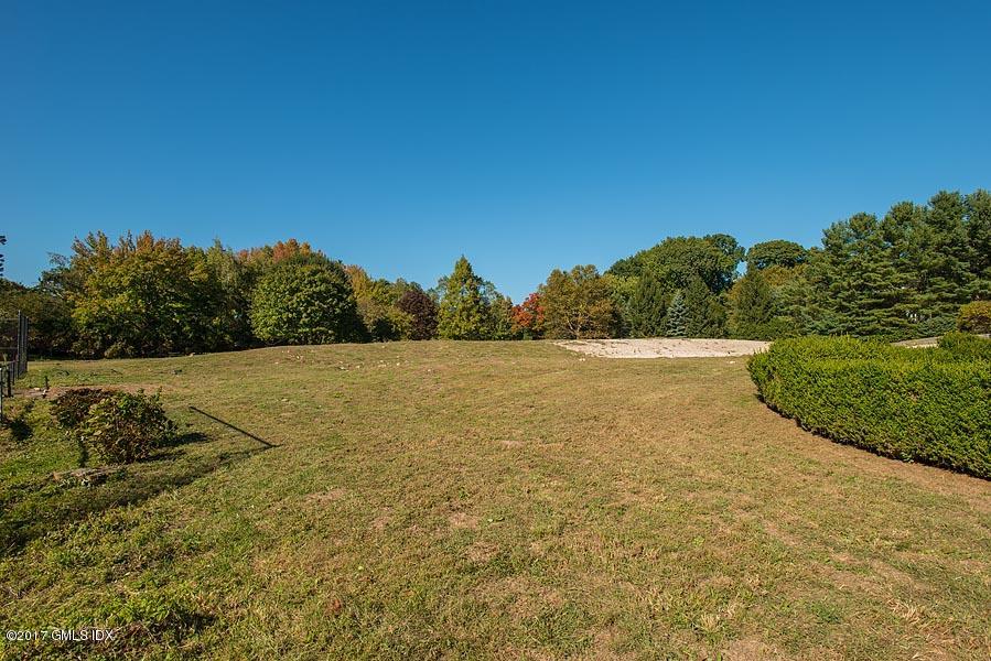 28 Windrose Way Greenwich, CT 06830 - Photo 5 of 9 100516-D8E_1797