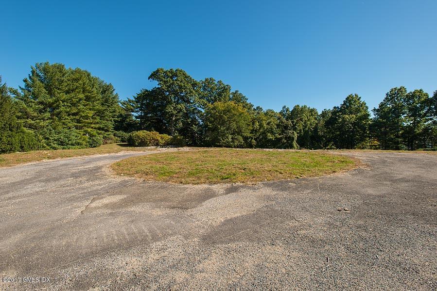 28 Windrose Way Greenwich, CT 06830 - Photo 6 of 9 100516-D8E_1802