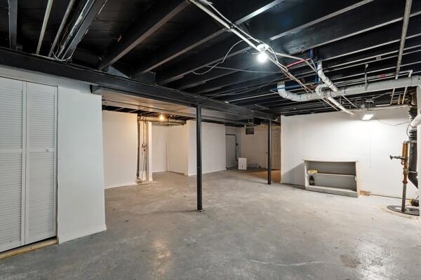 12 Sunset Road Merrillville, IN 46410 - Photo 21 of 24 600x400