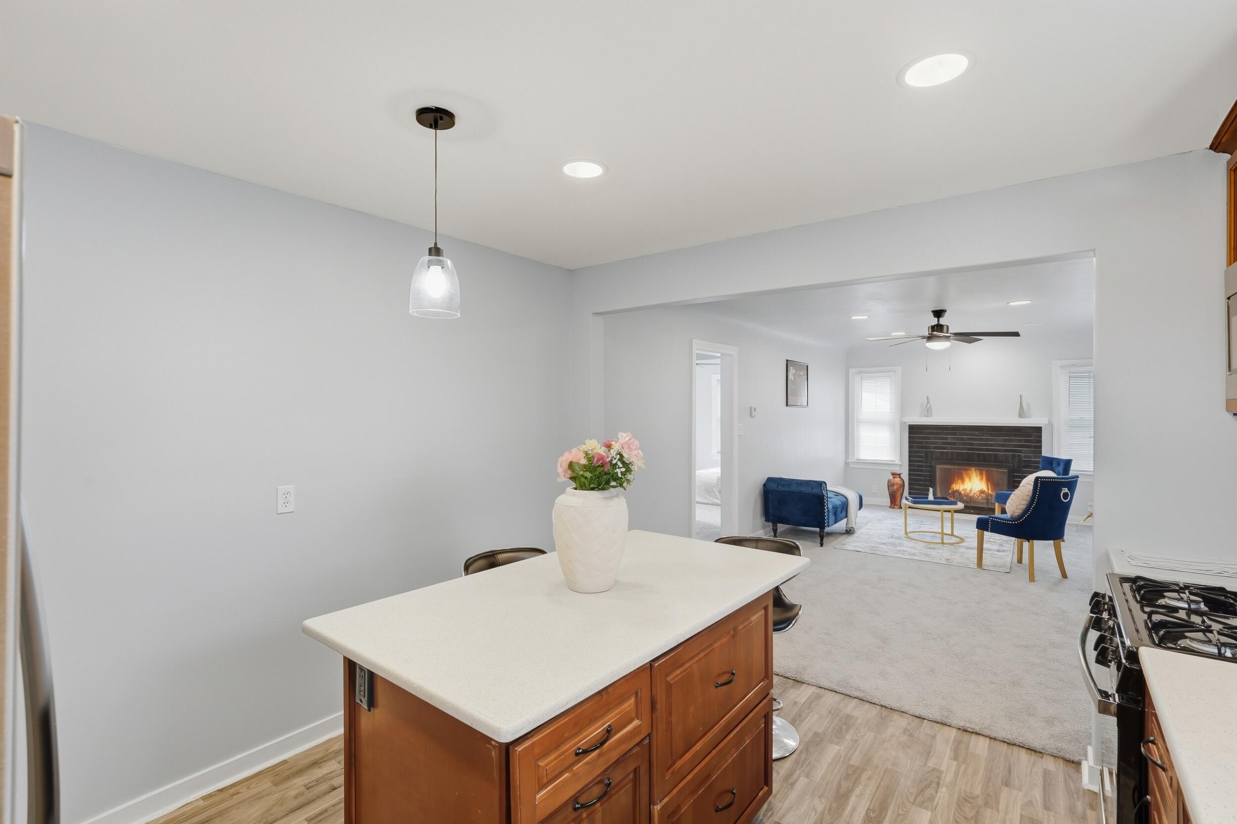 12 Sunset Road Merrillville, IN 46410 - Photo 5 of 24 2500x1667