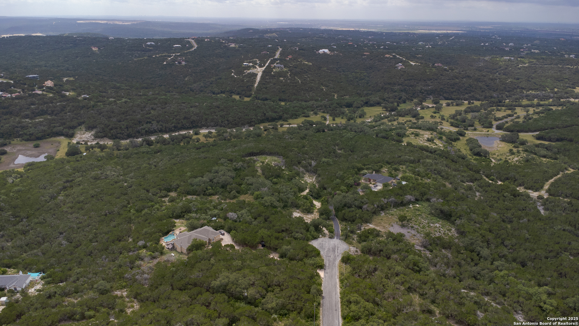 199 County Road 2733 Mico, TX 78056 - Photo 10 of 19