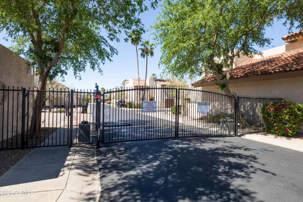 $510,000 | 5812 North 12th Street, Unit 31, Phoenix, AZ 85014