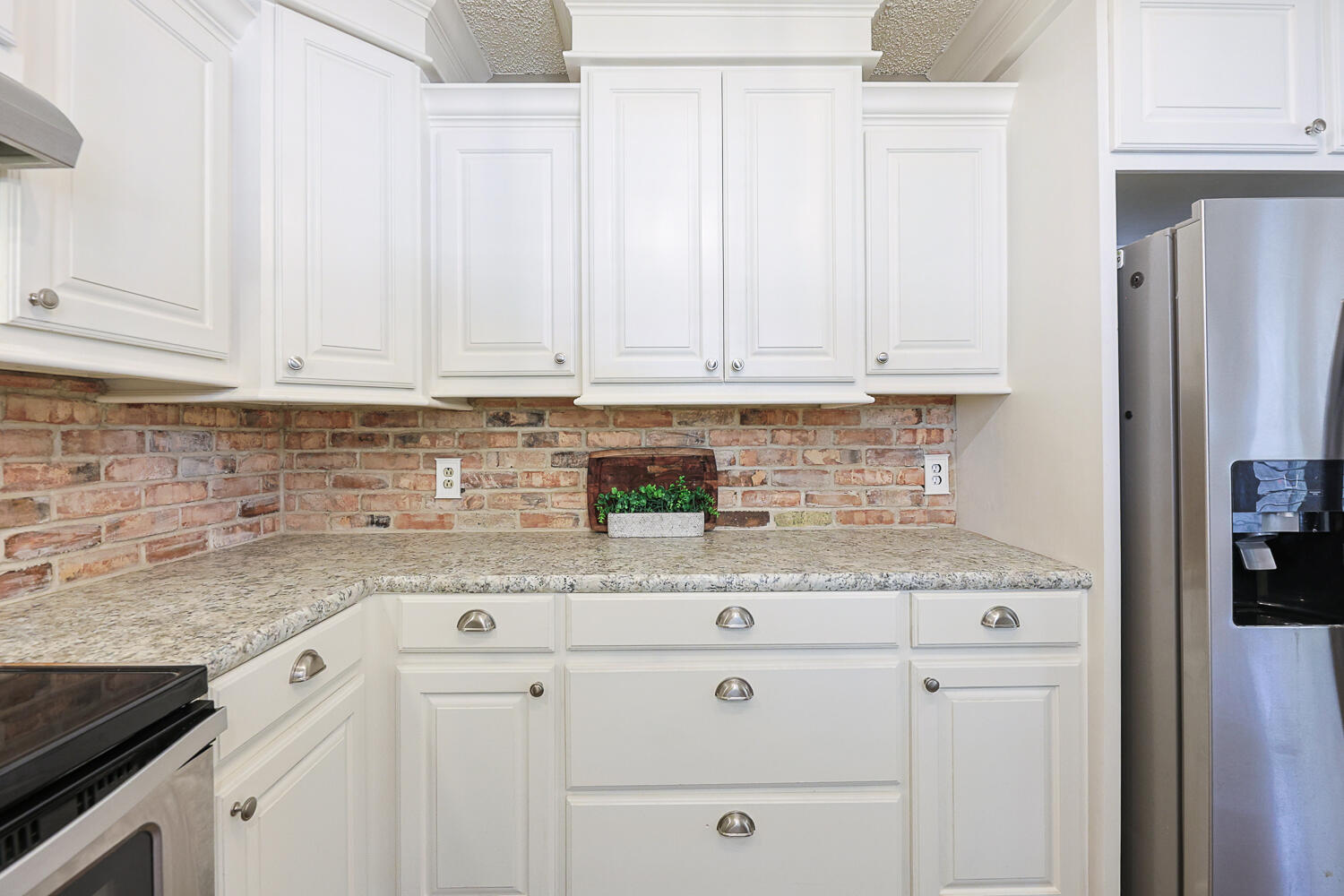 5711 74th Street Lubbock, TX 79424 - Photo 26 of 53 Kitchen