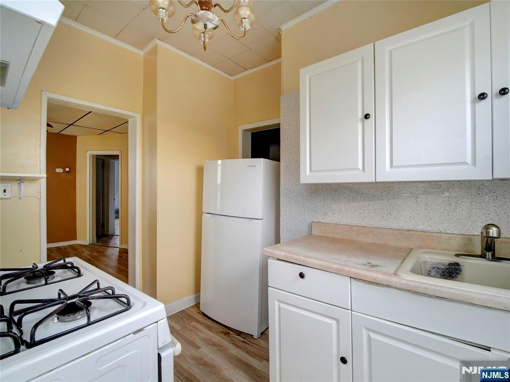 21 High Street Passaic, NJ 07055 - Photo 5 of 10