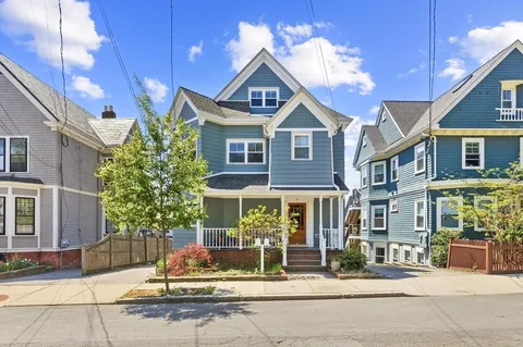 $1,399,900 | 9 Greene Street, Unit 2, Somerville, MA 02143