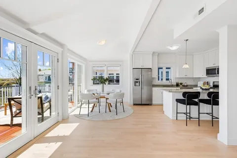 $1,399,900 | 9 Greene Street, Unit 2, Somerville, MA 02143