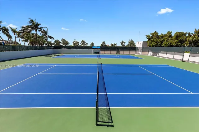 a view of a tennis court