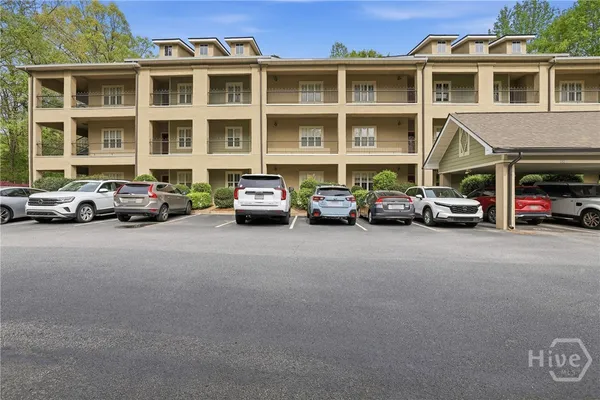 $350,000 | 125 Wood Lake Drive, Unit 305, Athens, GA 30606