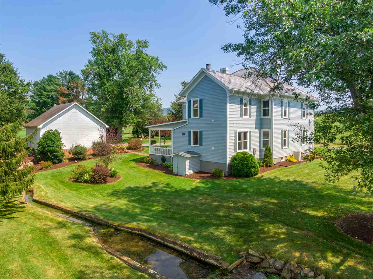 227 Baynes Road Waynesboro, VA 22980 - Photo 46 of 49 a aerial view of a house with yard and green space