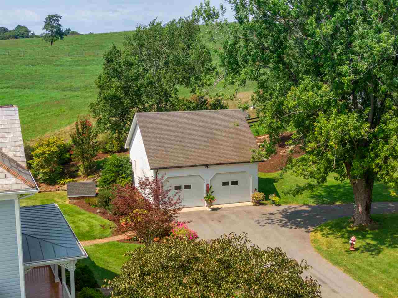 227 Baynes Road Waynesboro, VA 22980 - Photo 47 of 49 an aerial view of a house having yard