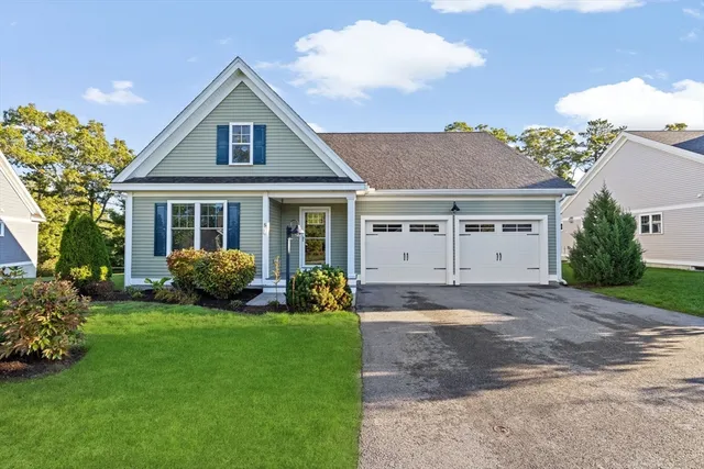 $699,900 | 5 Daylily Drive, Unit 5, Plymouth, MA 02360