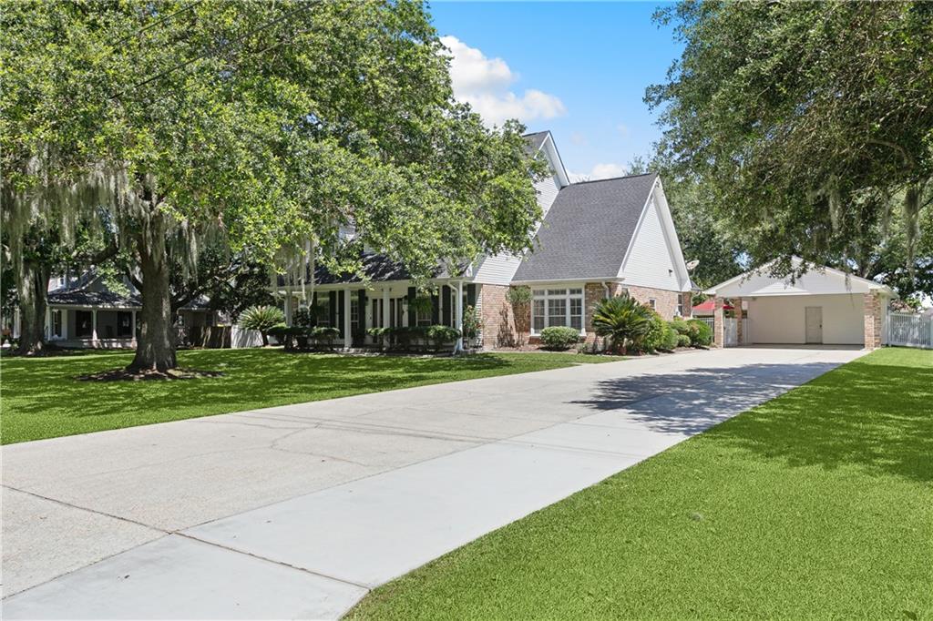 126 Rue Acadian Belle Chasse, LA 70037 - Photo 2 of 38