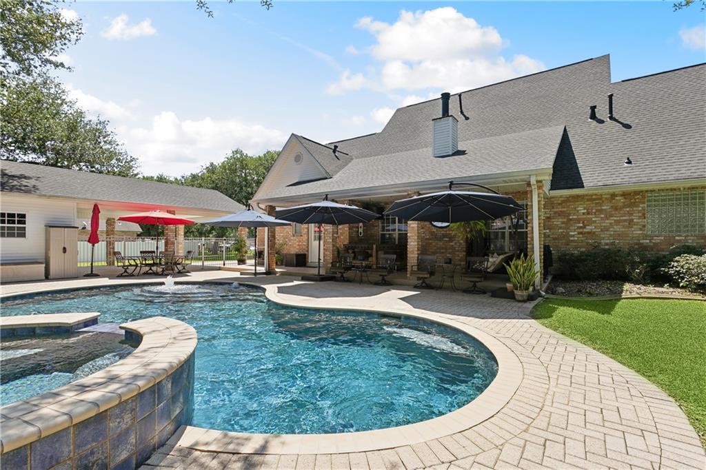 126 Rue Acadian Belle Chasse, LA 70037 - Photo 5 of 38