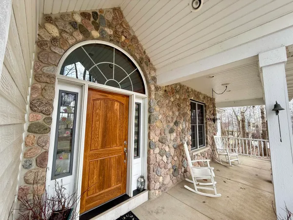 $699,000 | W2545 Blackberry Drive, Mount Calvary, WI 53057