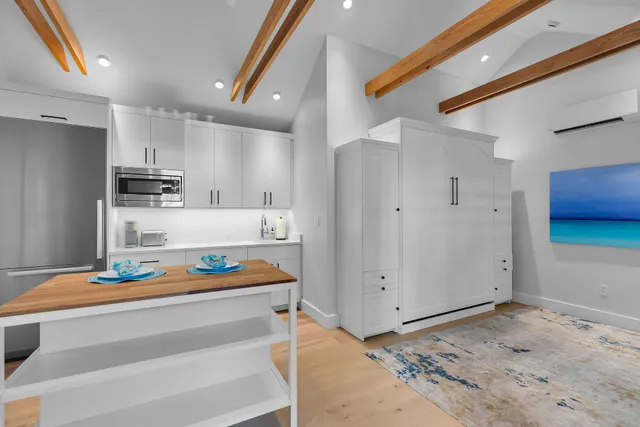 $6,750,000 | 411 Louisa Street, Key West, FL 33040