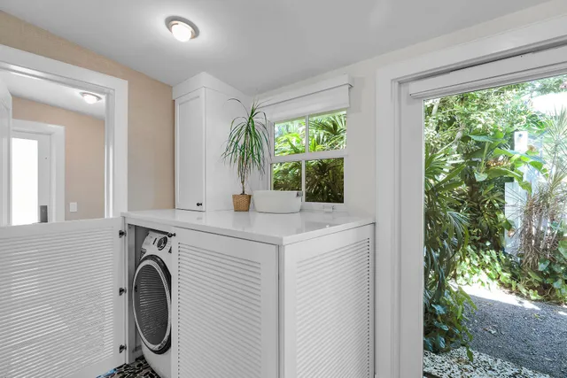 $6,750,000 | 411 Louisa Street, Key West, FL 33040