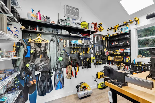 $6,750,000 | 411 Louisa Street, Key West, FL 33040