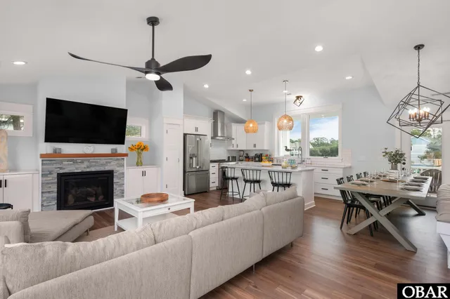 $1,600,000 | 768 Hunt Club Drive, Corolla, NC 27927