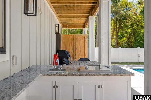 $1,600,000 | 768 Hunt Club Drive, Corolla, NC 27927