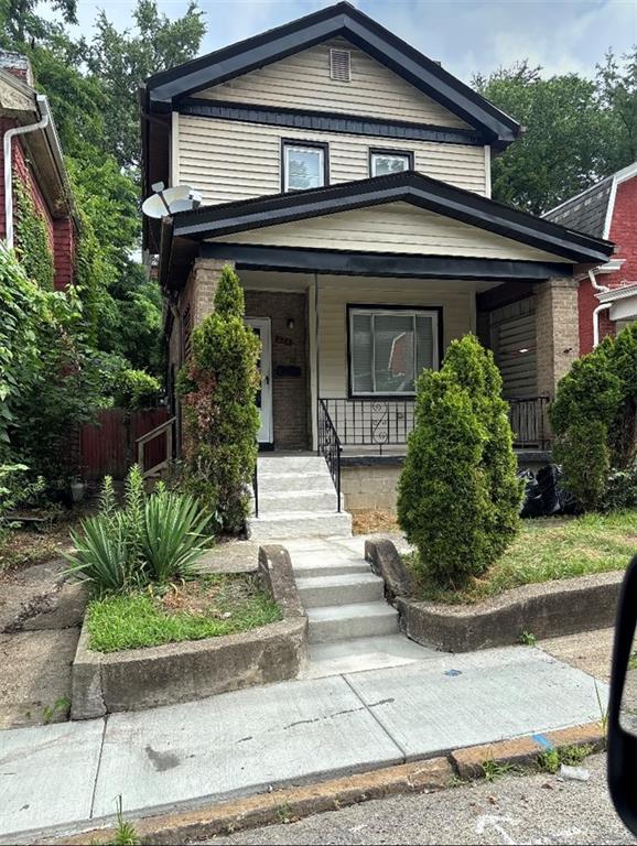 327 Mathews Avenue Pittsburgh, PA 15210 - Photo 1 of 17