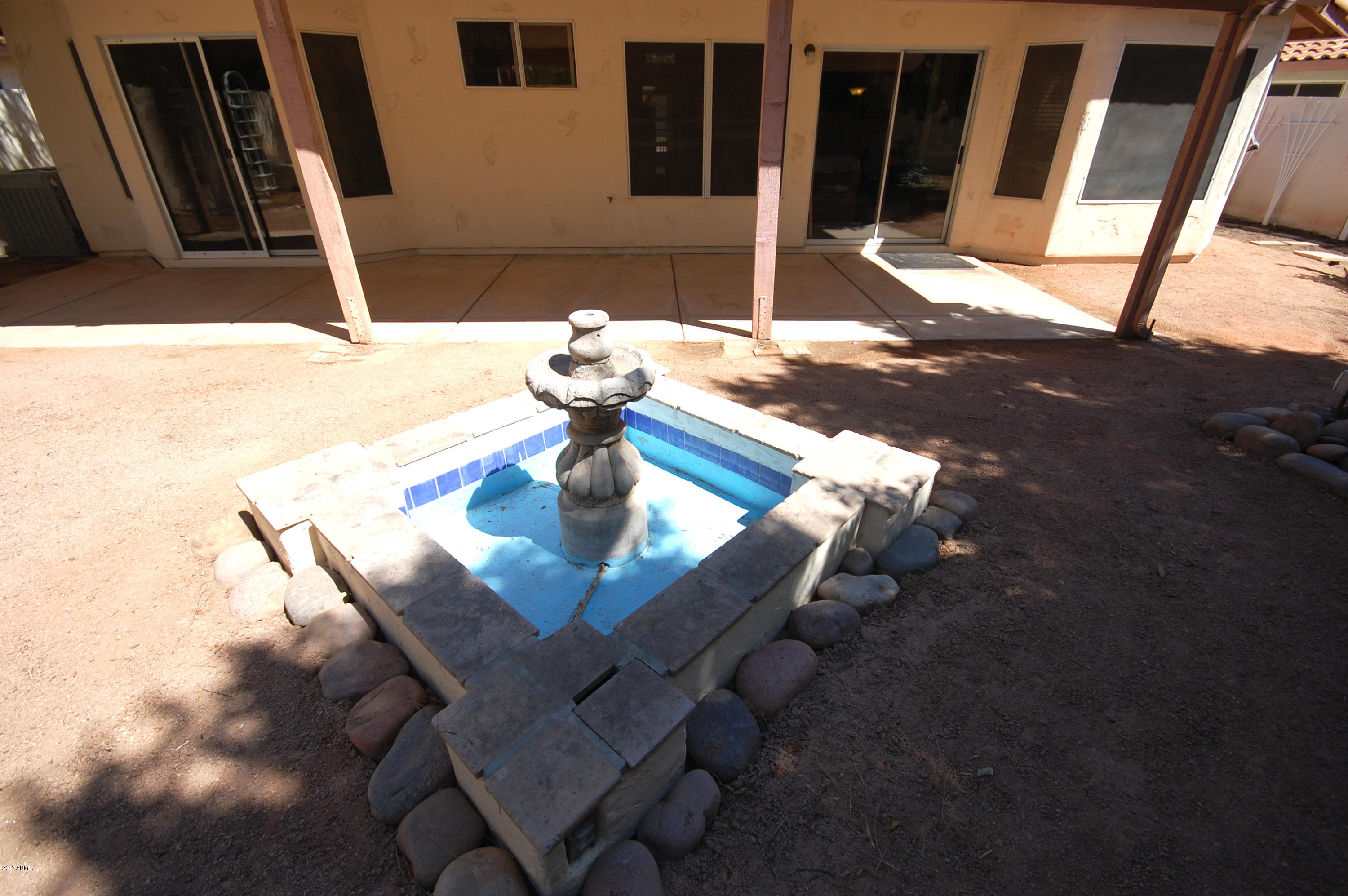 725 West Tumbleweed Road Gilbert, AZ 85233 - Photo 24 of 24 fountain