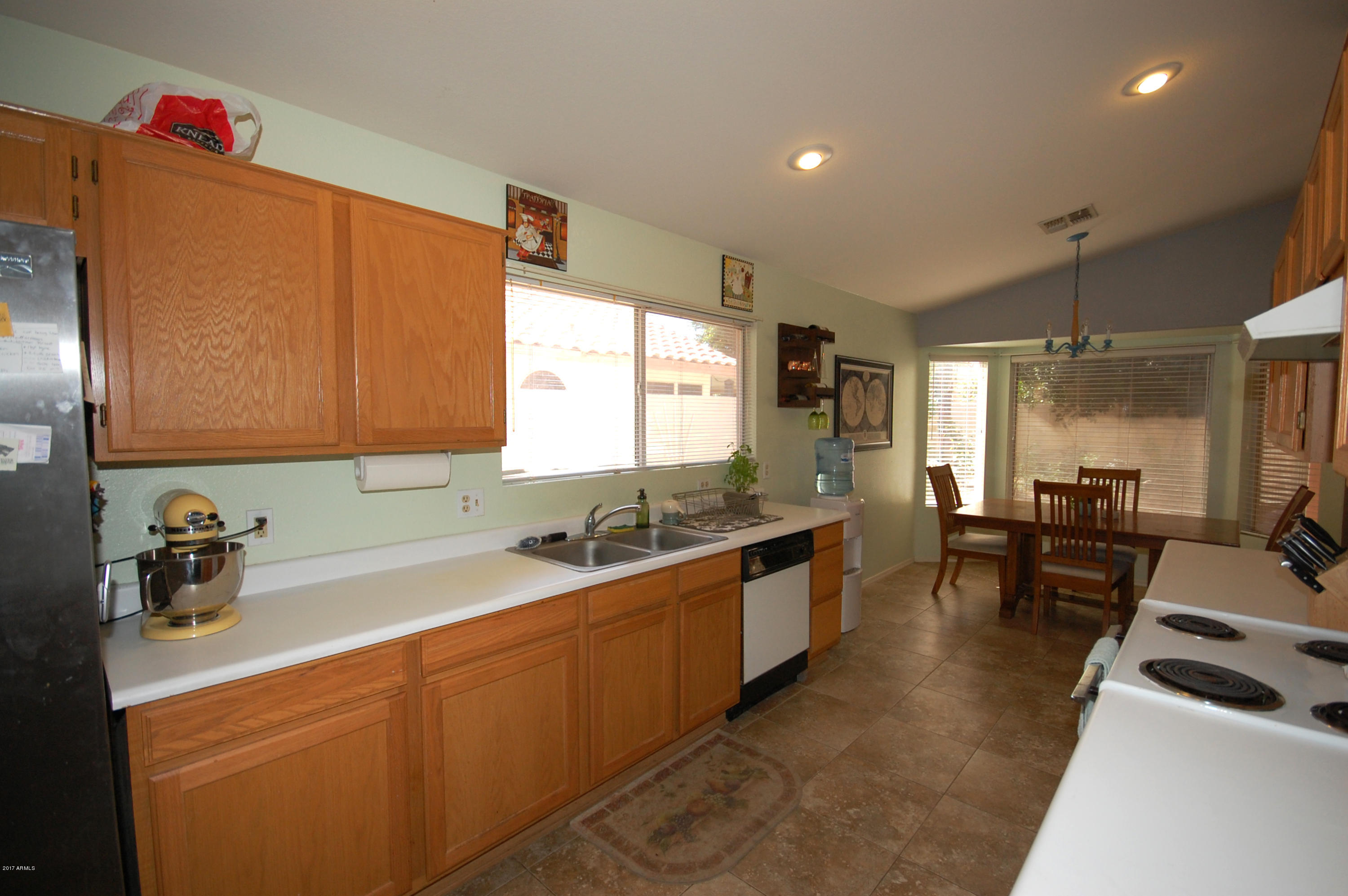 725 West Tumbleweed Road Gilbert, AZ 85233 - Photo 5 of 24 kitchen 2