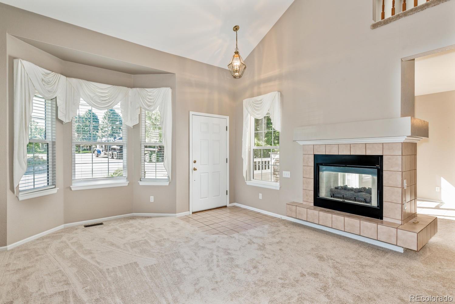 9435 Crossland Way Highlands Ranch, CO 80130 - Photo 3 of 22 Gallery Image 3