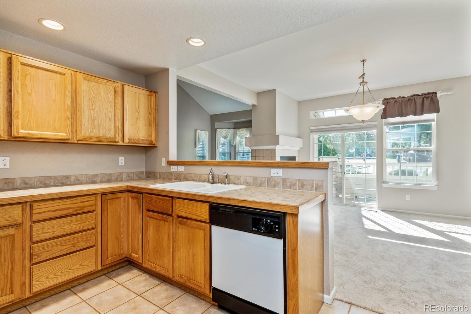 9435 Crossland Way Highlands Ranch, CO 80130 - Photo 10 of 22 Gallery Image 10