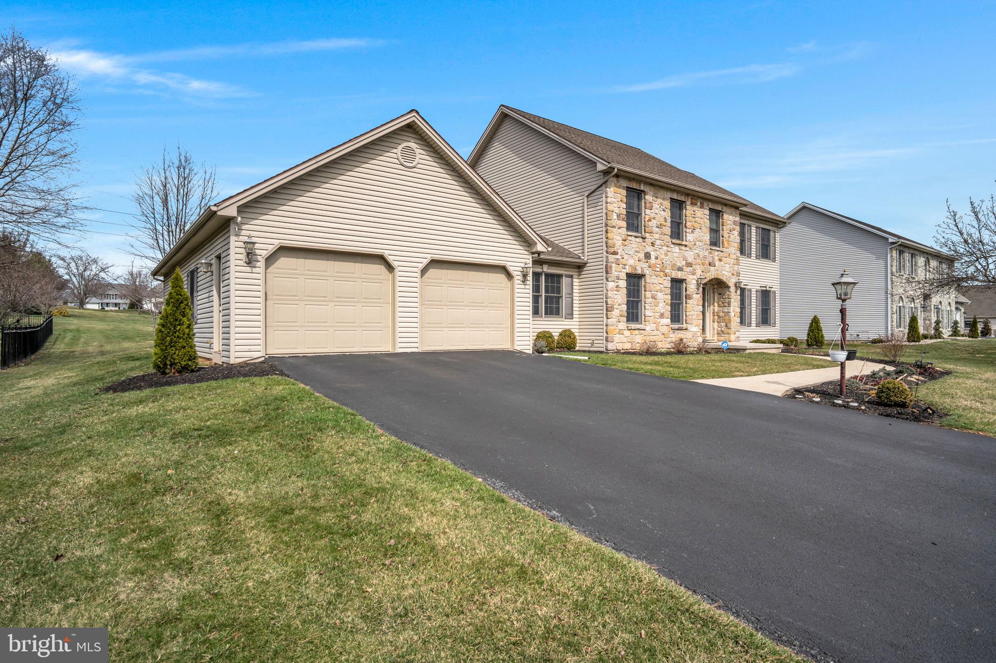 1325 Pheasant Run Road Middletown, PA 17057 - Photo 4 of 53