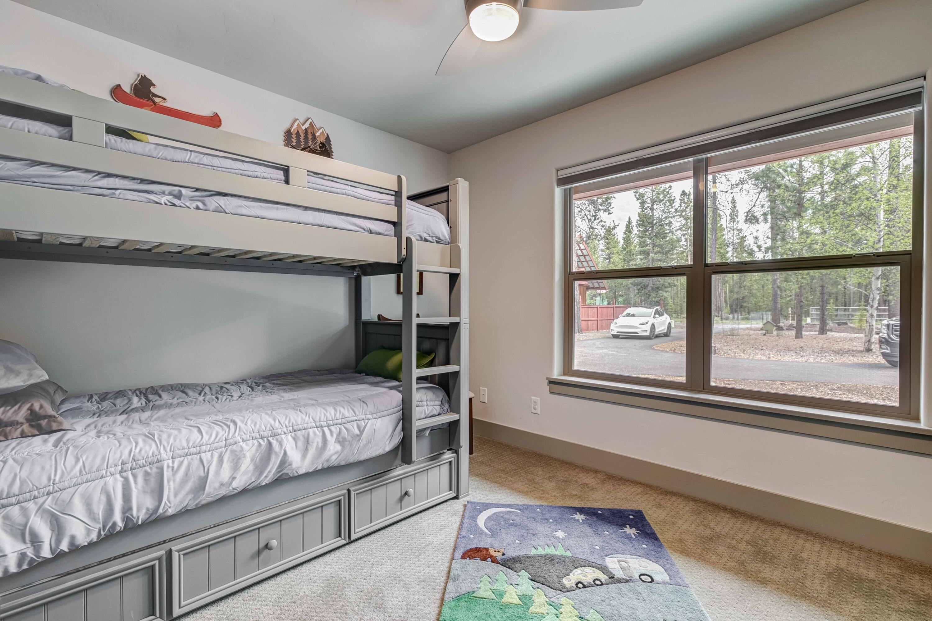 17168 Elsinore Road Bend, OR 97707 - Photo 18 of 48 17168 Elsinore-20