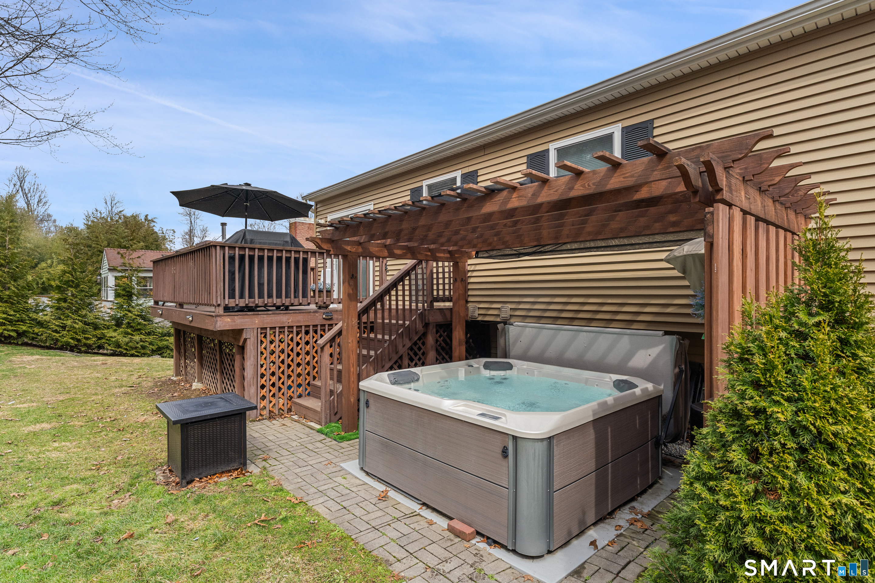 14 Valley Road Danbury, CT 06811 - Photo 23 of 32