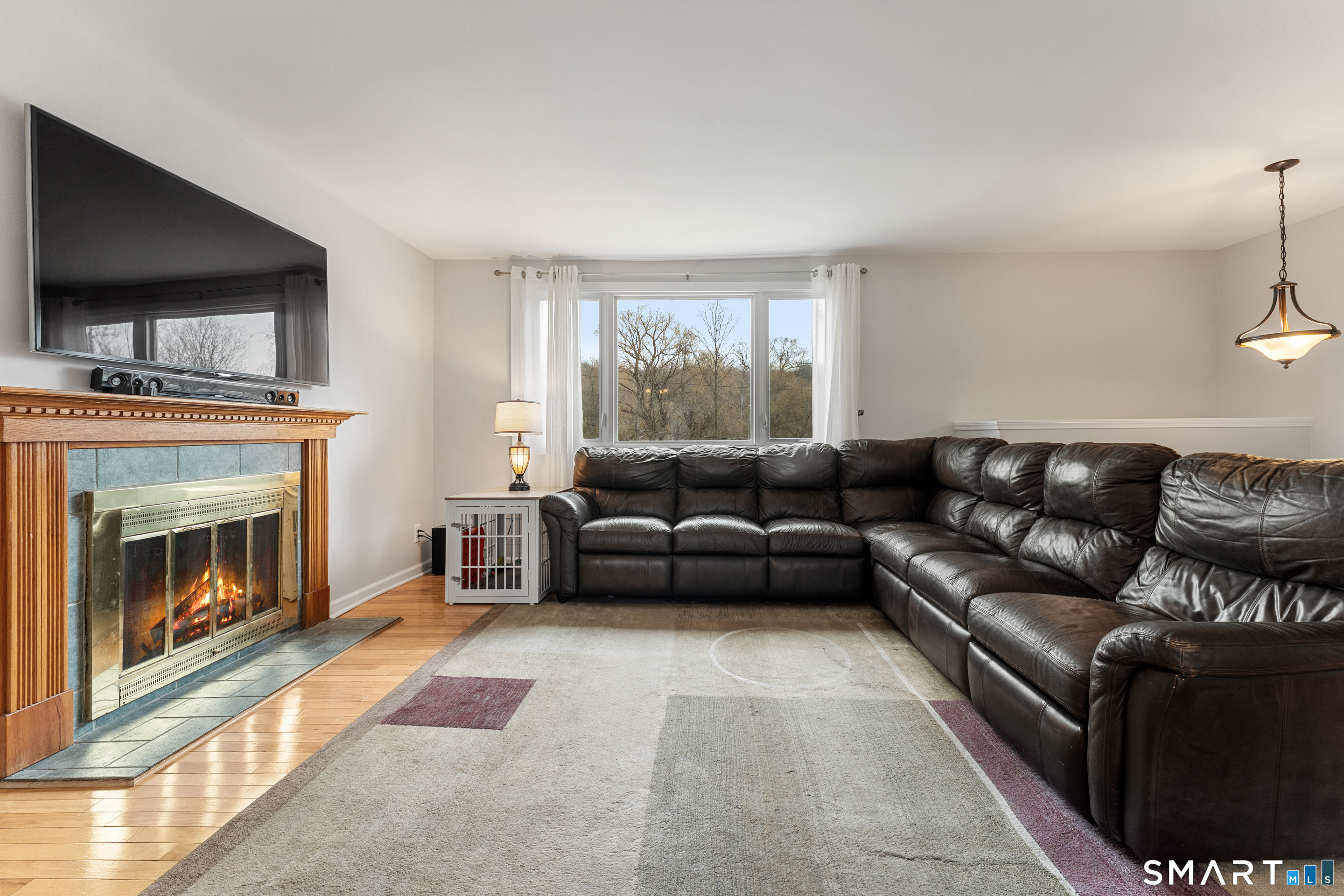 14 Valley Road Danbury, CT 06811 - Photo 3 of 32