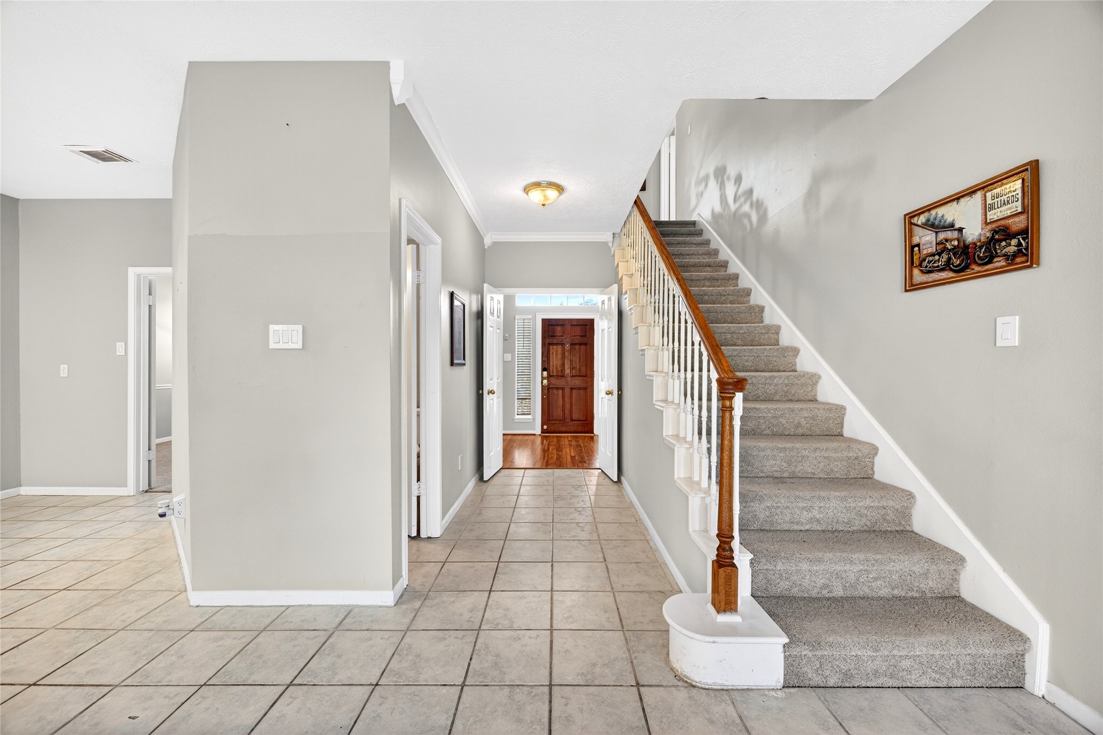 10615 Vandercroft Court Houston, TX 77070 - Photo 8 of 47 a view of a hallway with entryway