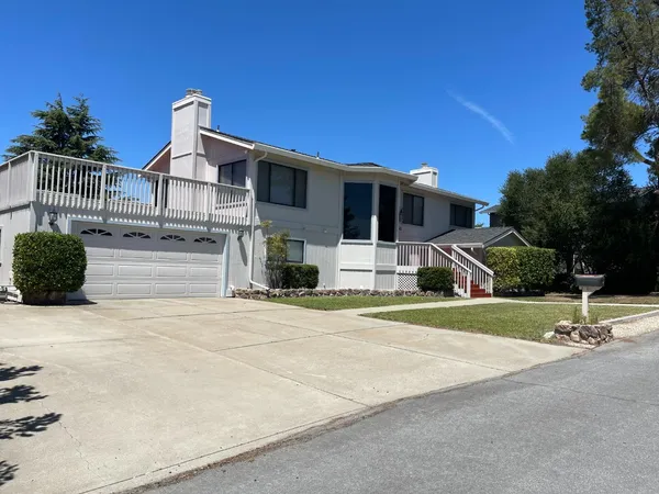 $1,150,000 | 60 Franks Drive, Hollister, CA 95023
