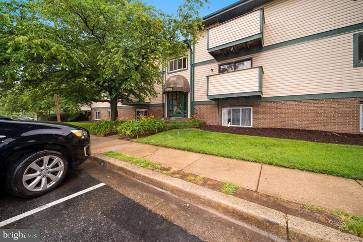 19605 Gunners Branch Road, Unit G Germantown, MD 20876 - Photo 5 of 9