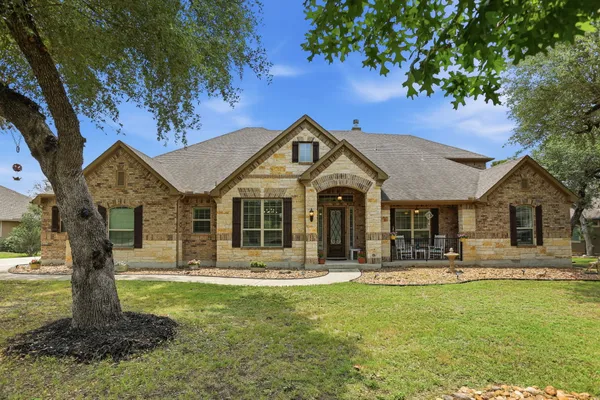 $979,777 | 563 Solms Forest, New Braunfels, TX 78132