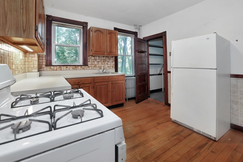 28 Pinedale Road Boston, MA 02131 - Photo 9 of 36 Gallery Image 9